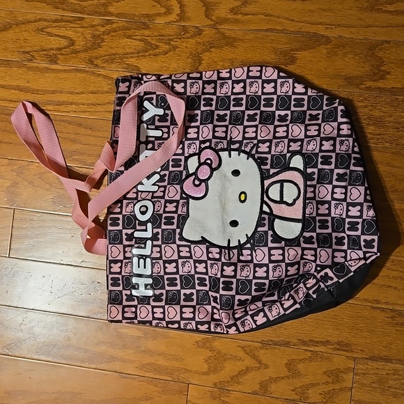 Hello Kitty Tote Bag in Black and Pink - Picture 4 of 4